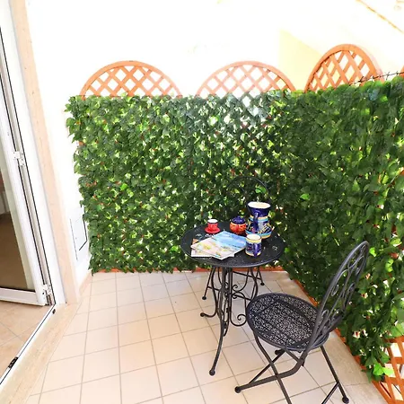 A Pochi Passi Dal Centro Apartment *