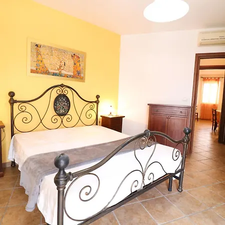 A Pochi Passi Dal Centro Apartment *